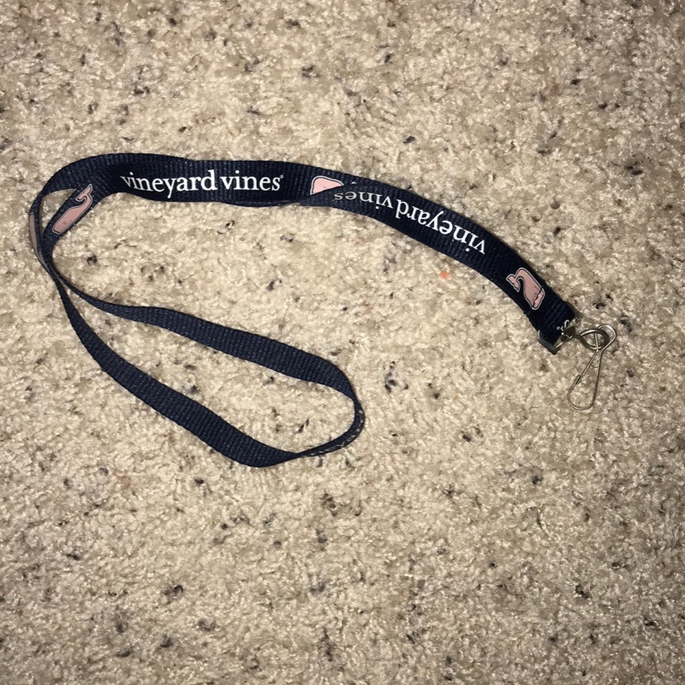 Vineyard vines lanyard